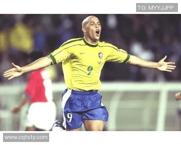 巴西足球明星续写辉煌历史实现世界杯三连冠伟业